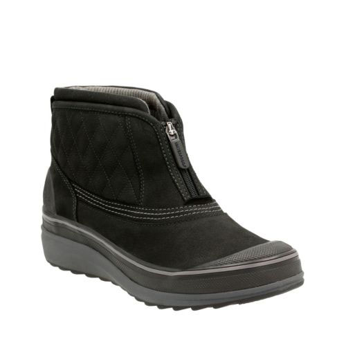 clarks outdoor muckers