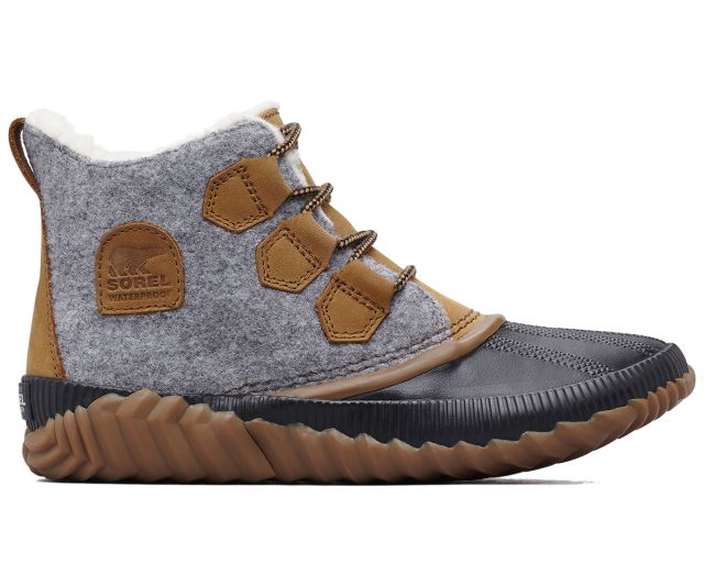 women's sorel out and about