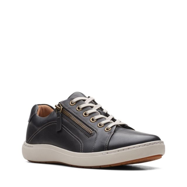 Clarks Women's Nalle Lace Sneaker