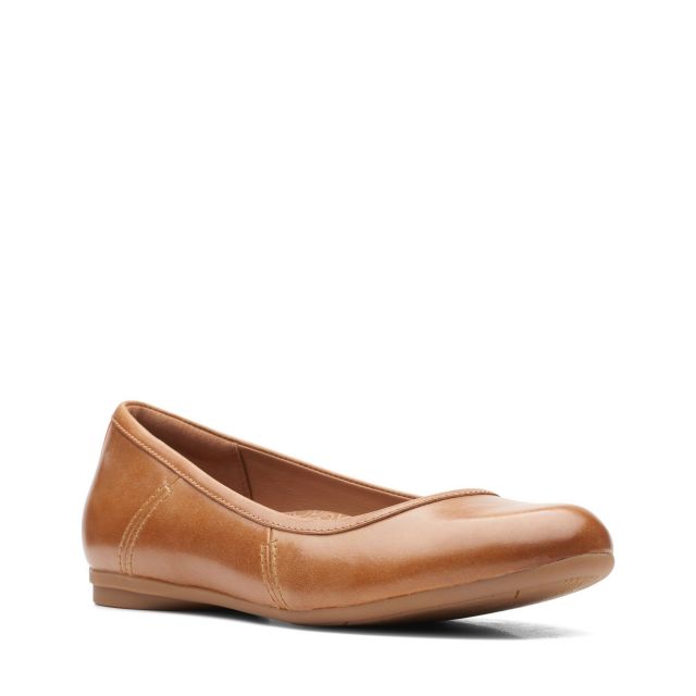 Clarks Women's Canebay Leather Flat