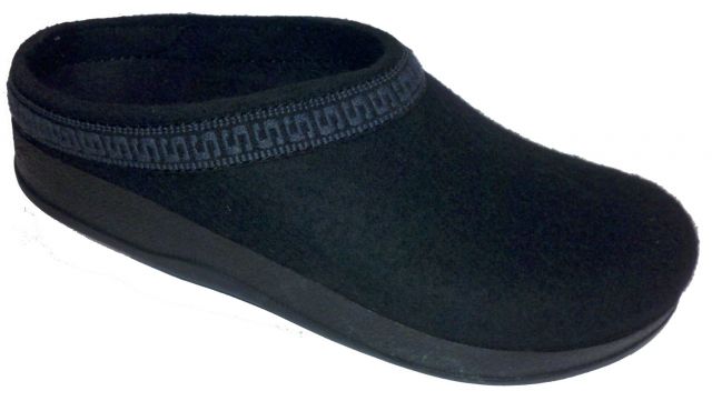 mens wool clogs